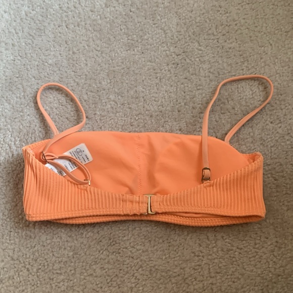 orange hollister bikini top - Picture 2 of 3